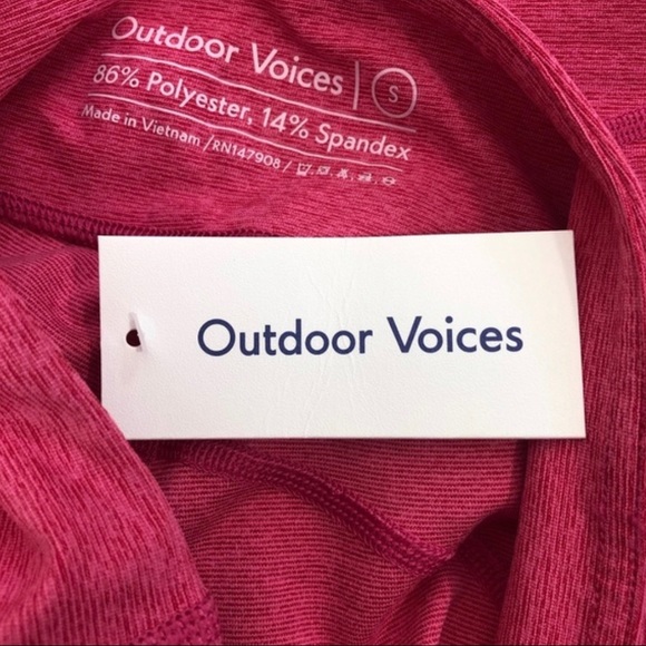 Outdoor Voices 3/4 Warm Up Leggings in Pink - Picture 3 of 4